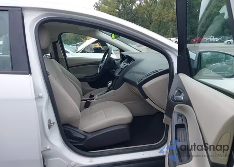 2015 Ford Focus Se из США, поврежденный, VIN 1FADP3F23FL330381